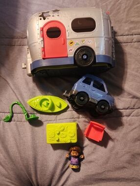 Fisher-Price Kids Grey Camper Playset with Blue Car and Accessories